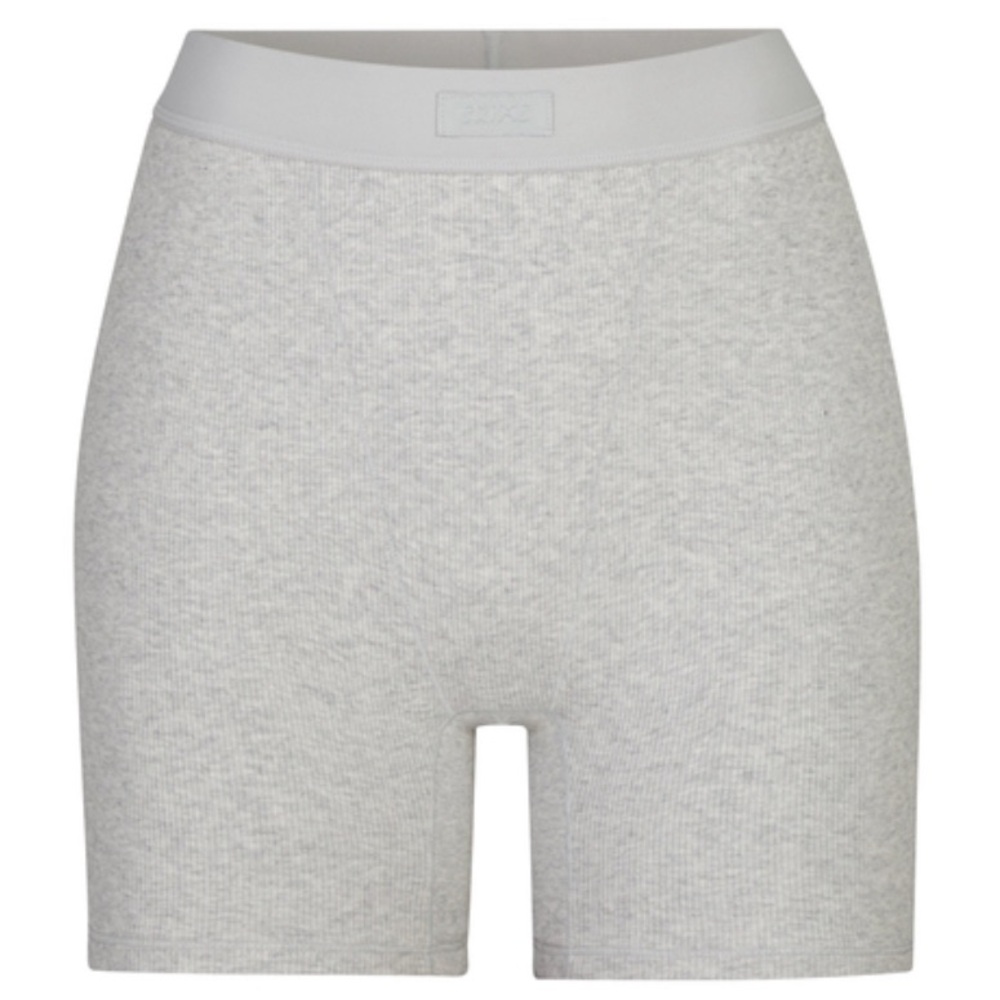 Skims Boxer Size Medium in Heather Gray